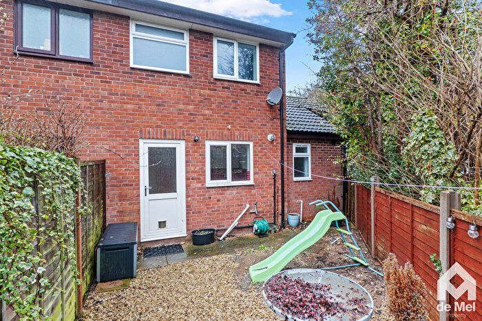 3 Bedroom End Of Terrace House For Sale In Isbourne Road, Cheltenham, Gloucestershire, GL52