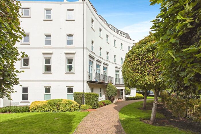 1 Bedroom Flat For Sale In Exchange Mews, Culverden Park Road, Tunbridge Wells, Kent, TN4