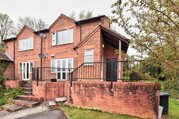 1 Bedroom Flat For Sale In Leaver Road, Henley-On-Thames, RG9