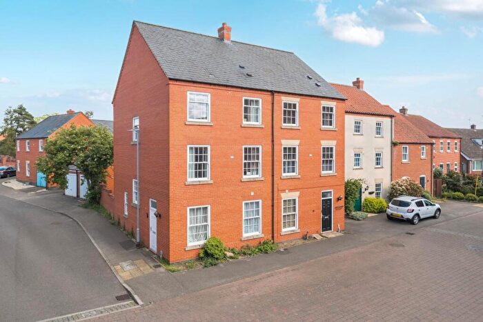 3 Bedroom End Of Terrace House For Sale In Southwells Lane, Horncastle, Lincs, LN9