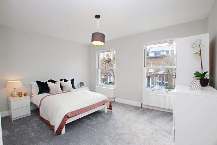 6 Bedroom Terraced House To Rent In Edithna Street, London, SW9