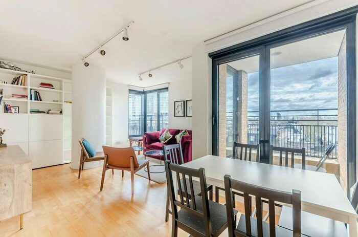 2 Bedroom Flat To Rent In Cromwell Road, South Kensington, London, SW7