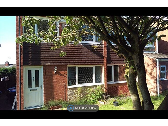 3 Bedroom Semi-Detached House To Rent In The Dell, Kirkby-In-Ashfield, Nottingham, NG17