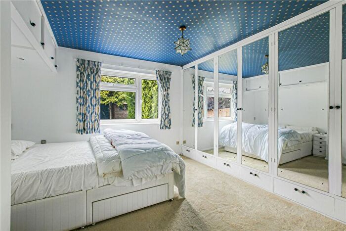 3 Bedroom Bungalow For Sale In Beechfield Close, Redbourn, St. Albans, Hertfordshire, AL3