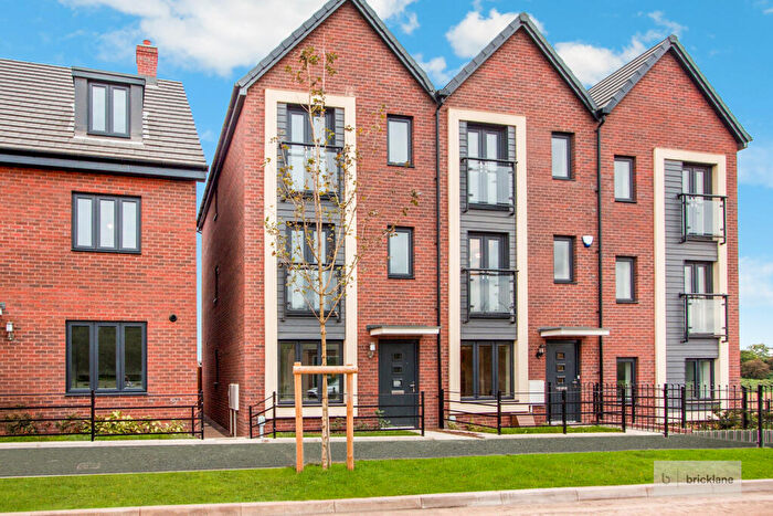 3 Bedroom Town House To Rent In Gainsborough Avenue, Bristol, BS10