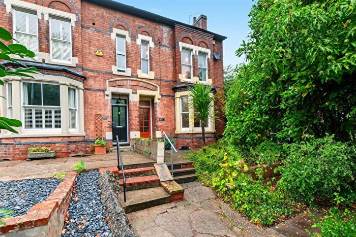 5 Bedroom Semi-Detached House For Sale In Derby Road, Sandiacre, Nottingham, NG10