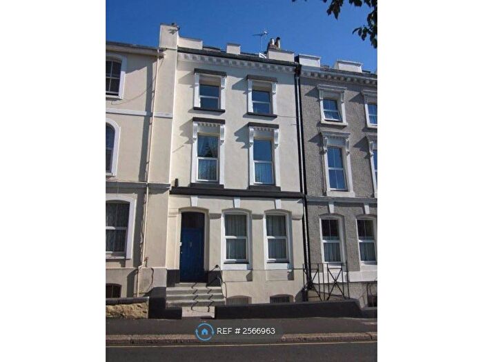2 Bedroom Flat To Rent In Gascoyne Place, Plymouth, PL4