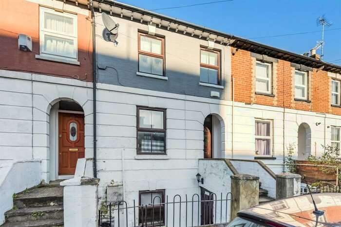 4 Bedroom Terraced House To Rent In Norwood Road, Reading, RG1