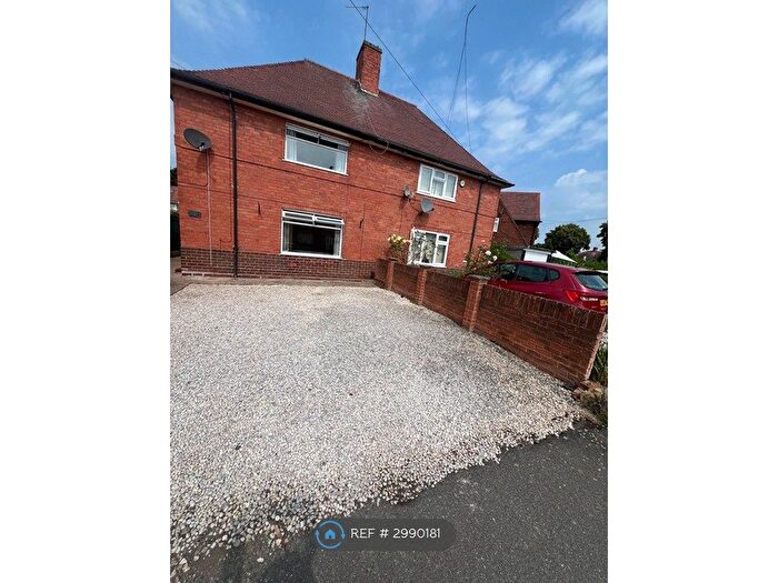 3 Bedroom Semi-Detached House To Rent In Southwold Drive, Nottingham, NG8