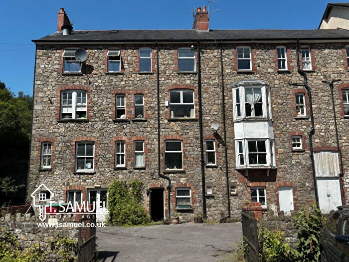 3 Bedroom Terraced House For Sale In Broad Street, Abersychan, NP4