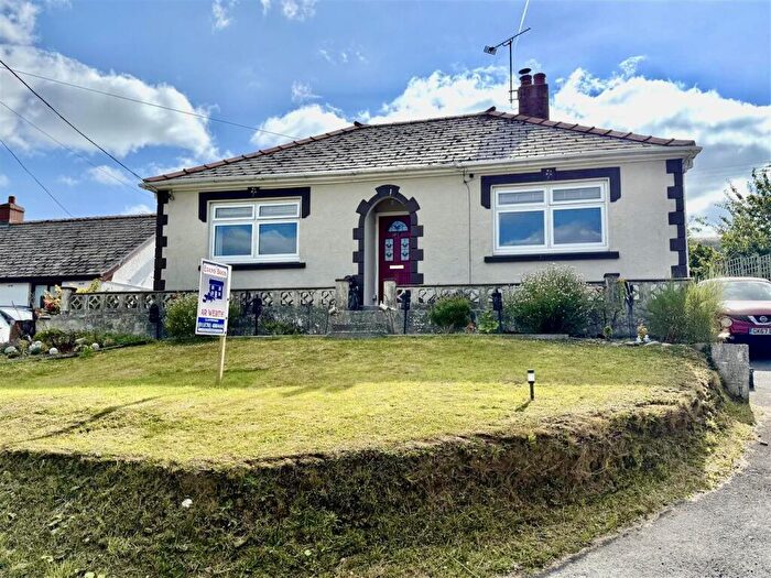 3 Bedroom Detached Bungalow For Sale In Llanllwni, Nr Llanybydder, SA40