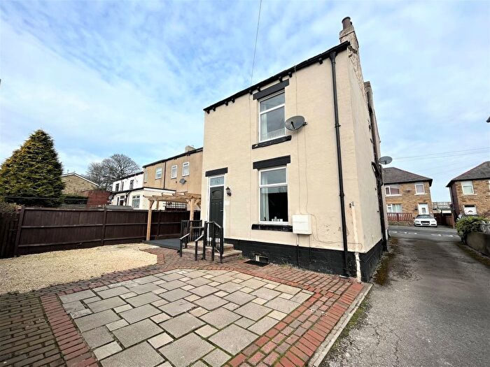 2 Bedroom End Terrace House To Rent In Old Bank Road, Dewsbury, WF12