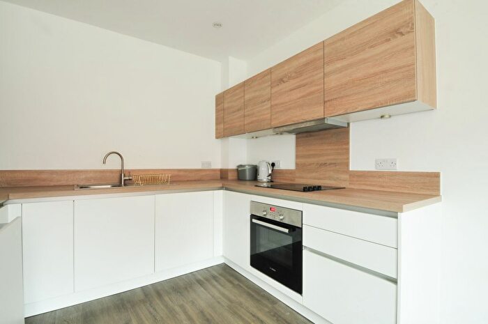 4 Bedroom Town House To Rent In Anvil Place, Manchester, M15