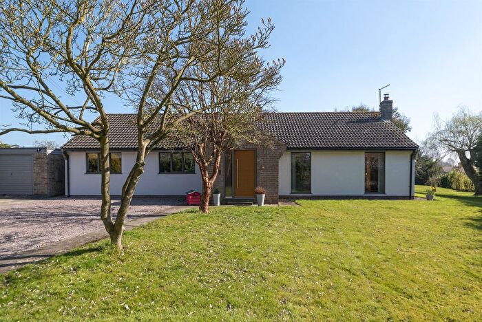 4 Bedroom Detached Bungalow For Sale In Back Lane, Ingoldsby, Grantham, NG33