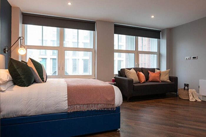 Studio To Rent In Princess Street, Manchester, Greater Manchester, M1