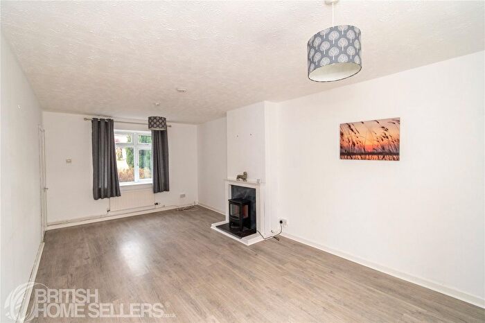 3 Bedroom Terraced House For Sale In Byron Road, Southampton, Hampshire, SO19