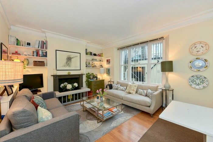 1 Bedroom Flat To Rent In Queens Gate, South Kensington, SW7