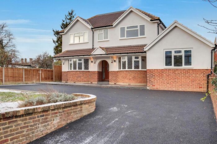 5 Bedroom Detached House For Sale In Bridge Street, Walton-On-Thames, KT12