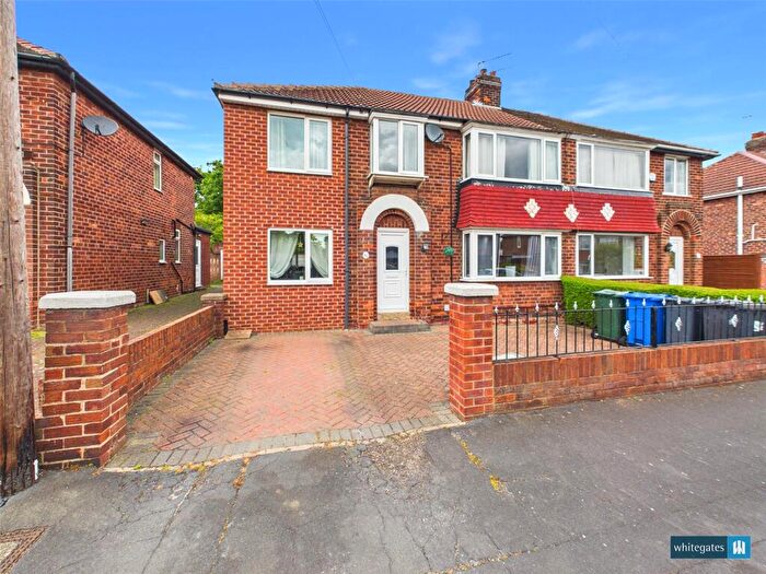 4 Bedroom Semi-Detached House For Sale In Scawthorpe Avenue, Scawthorpe, Doncaster, South Yorkshire, DN5