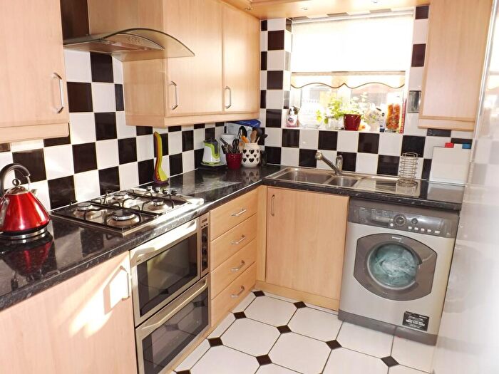 3 Bedroom House To Rent In Elm Park, RM12