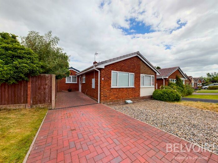 2 Bedroom Detached Bungalow For Sale In Ridgeway, Hixon, ST18