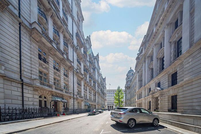 2 Bedroom Flat To Rent In Whitehall Court, St James's, London, SW1A