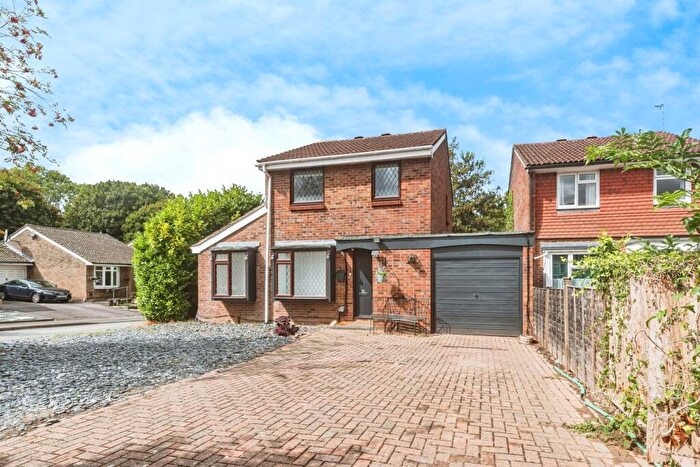 4 Bedroom Detached House For Sale In Turner Close, Basingstoke, RG21