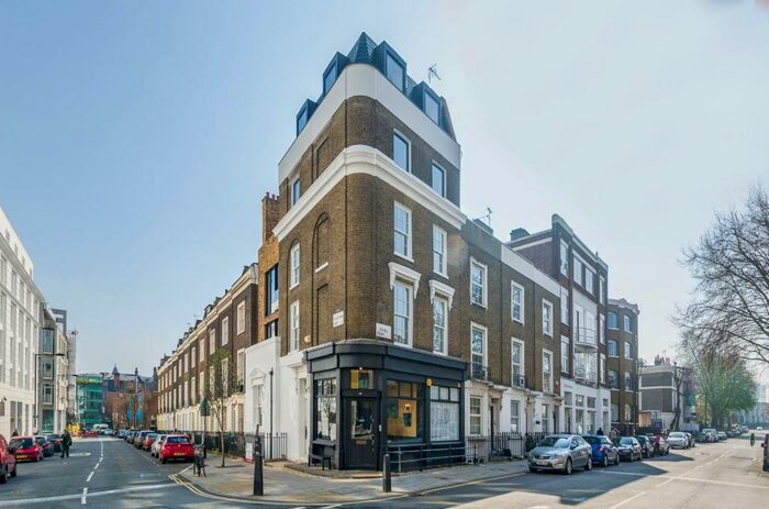 3 Bedroom Flat To Rent In Jamestown Road, Camden Town, London, NW1