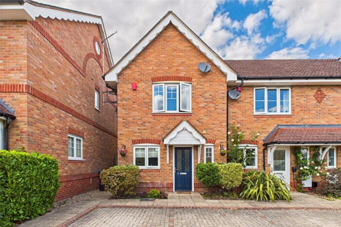 3 Bedroom Semi-Detached House For Sale In Bushnell Place, Maidenhead, Berkshire, SL6