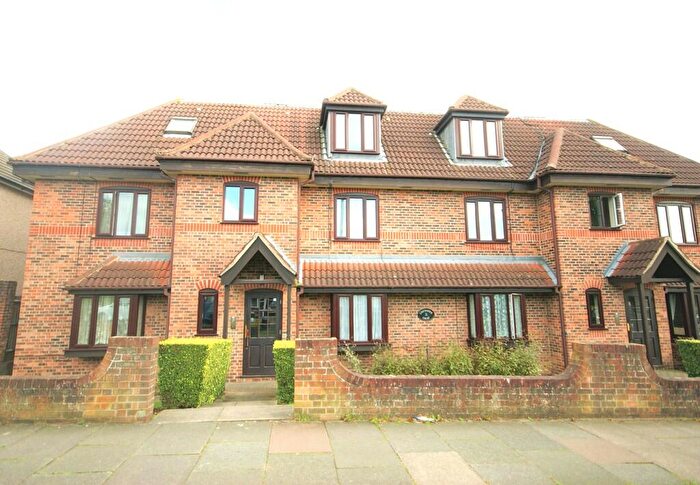 Studio To Rent In Chichester Court, Kings Road, Harrow, HA2