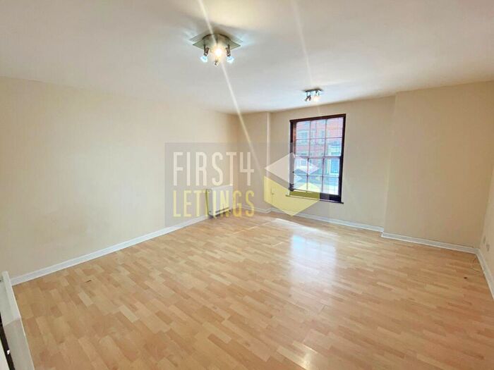 Studio To Rent In Prebend Street, Highfields, LE2