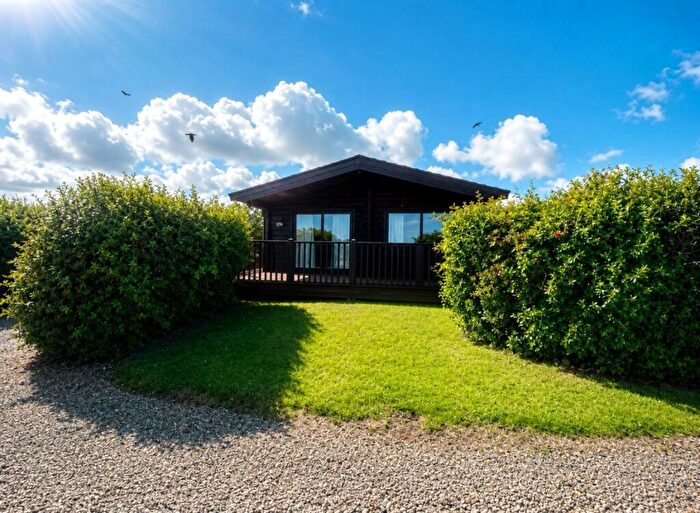 3 Bedroom Mobile Home For Sale In Llanrhian, Haverfordwest, Pembrokeshire, SA62