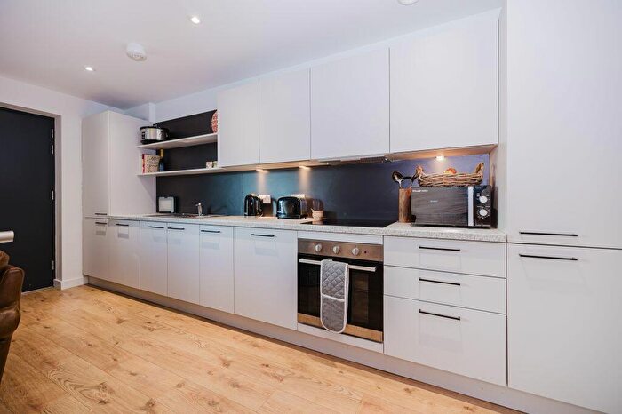1 Bedroom Flat For Sale In Pillans Walk, Ropemaker Street, Edinburgh, EH6