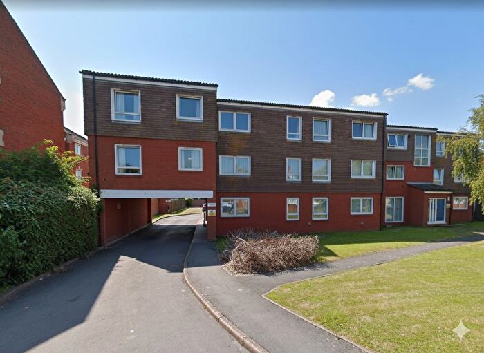 2 Bedroom Flat For Sale In Flat Knightstone Court, Burnham-On-Sea, Somerset, TA8