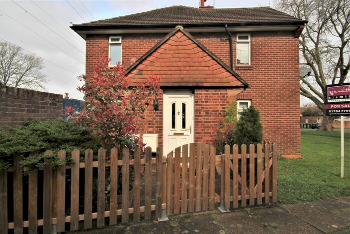 2 Bedroom Maisonette To Rent In Philip Road, Staines, TW18