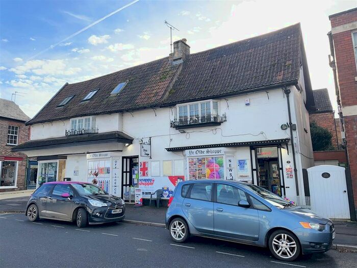 4 Bedroom Maisonette To Rent In Market Place, Berkeley, GL13