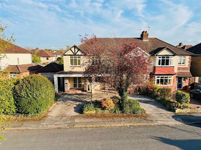 2 Bedroom Flat For Sale In Riddings Road, Hale, Altrincham, WA15