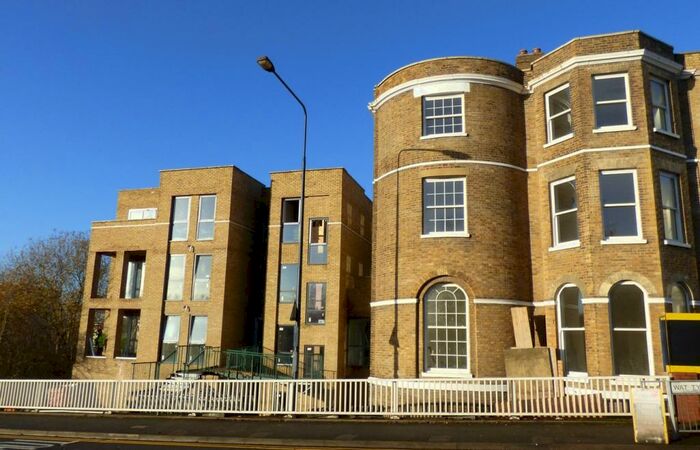 1 Bedroom Flat To Rent In Ashford Road, Maidstone, ME14