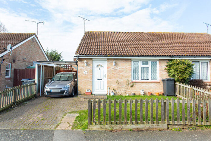 2 Bedroom Bungalow For Sale In The Meadows, Herne Bay, CT6