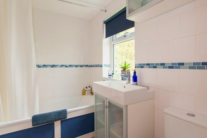 1 Bedroom Flat For Sale In Prospect Road, Broadstairs, CT10