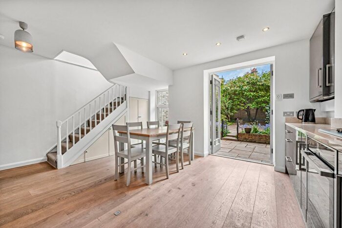 2 Bedroom Maisonette For Sale In Camden Street, Camden Town, NW1