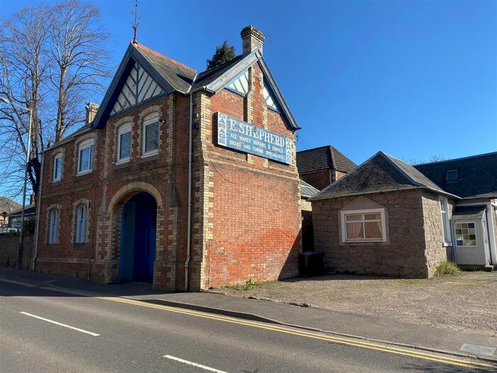 2 Bedroom Flat To Rent In Isla Road, Perth, PH2