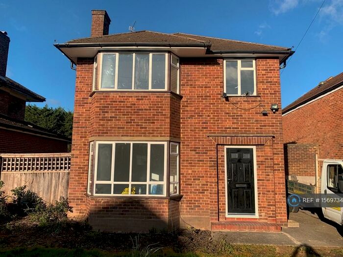 3 Bedroom Detached House To Rent In Cedar Drive, Pinner, HA5