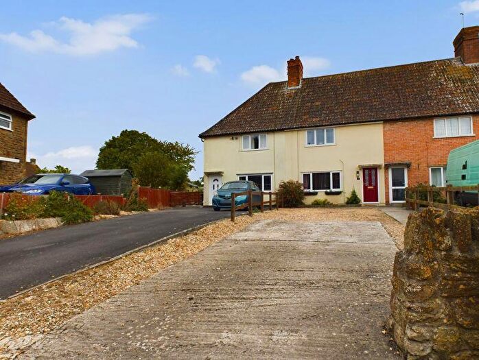 2 Bedroom Terraced House For Sale In Montacute Road, Tintinhull, BA22