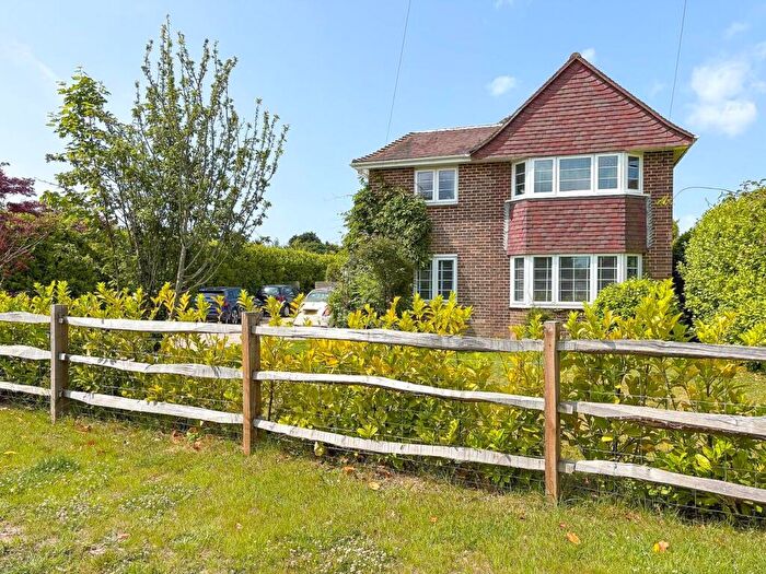 5 Bedroom Detached House For Sale In Vicarage Lane, Hordle, Lymington, SO41
