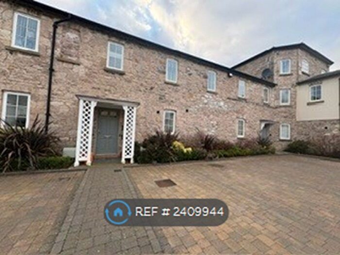 2 Bedroom Flat To Rent In Ffordd Brenig, St. Asaph, LL17