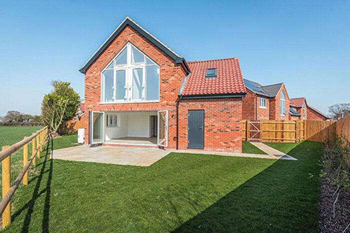 4 Bedroom Detached House For Sale In Large Detached Home With Open Countryside Views In Freethorpe, NR13