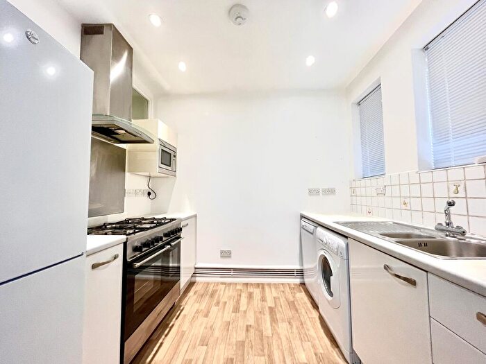 2 Bedroom Flat To Rent In Hammelton Road, Bromley, BR1