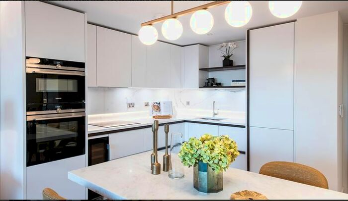 2 Bedroom Flat To Rent In Garrett Mansions, Edgware Road, Paddington, W2