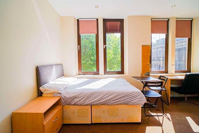 Studio To Rent In Flat, Gladstone Buildings, St James Row, S1